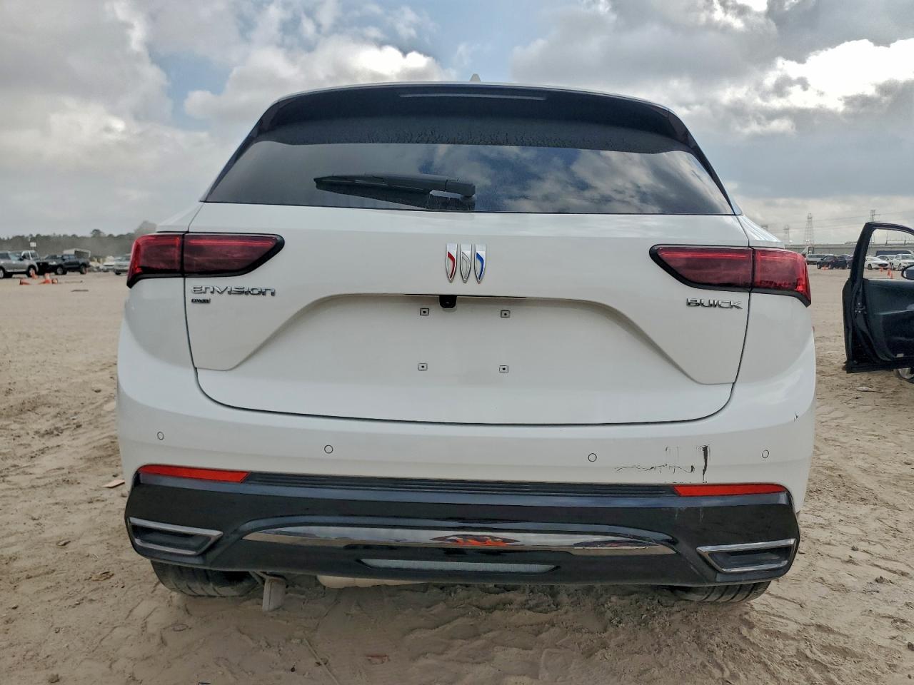 Buick Envision Essence Image 8