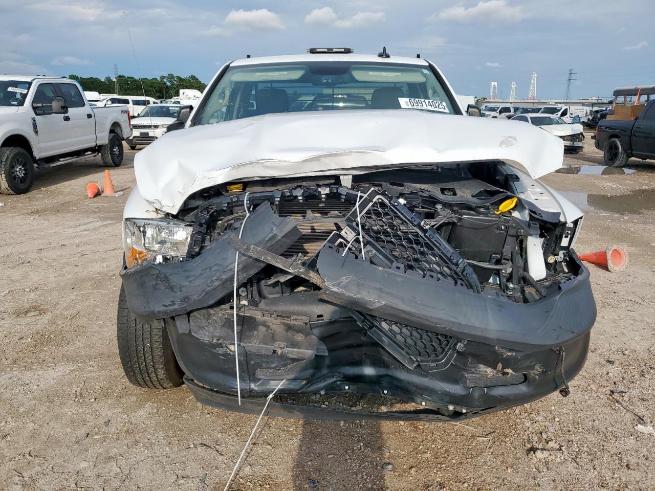 Ram 1500 Tradesman Image 6