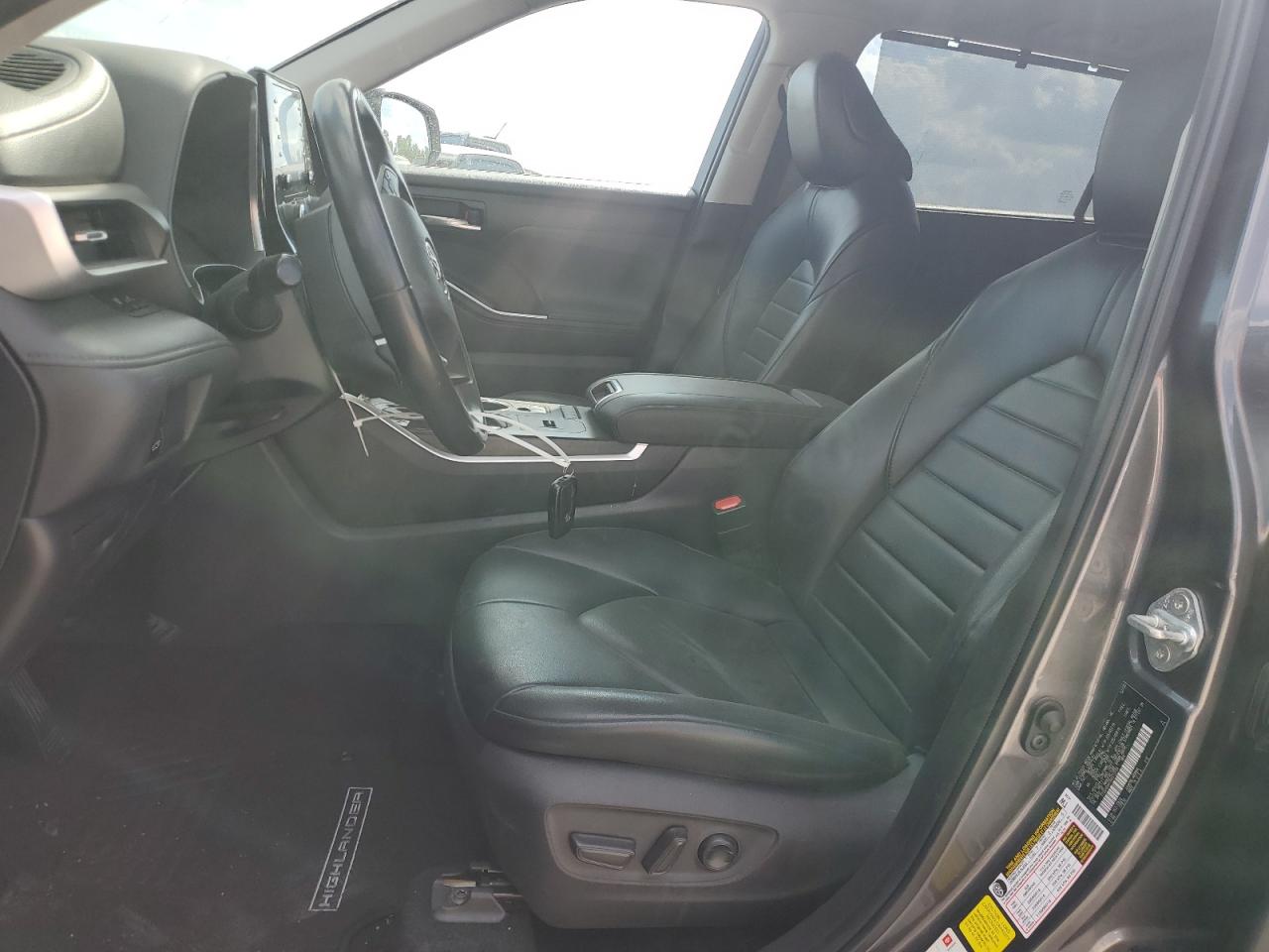 Toyota Highlander Hybrid Xle Image 4