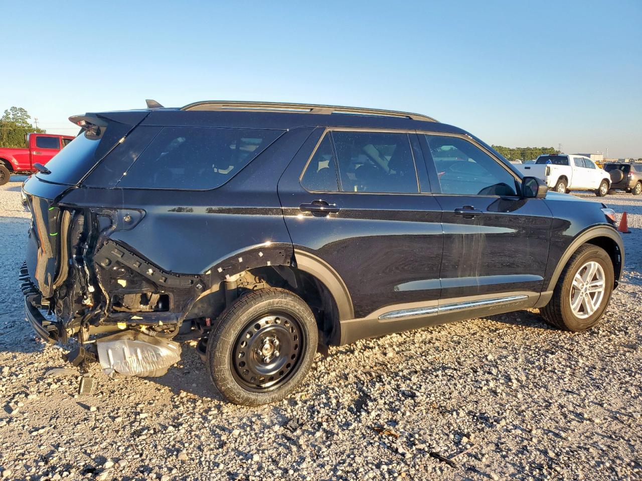 Ford Explorer Xlt Image 5
