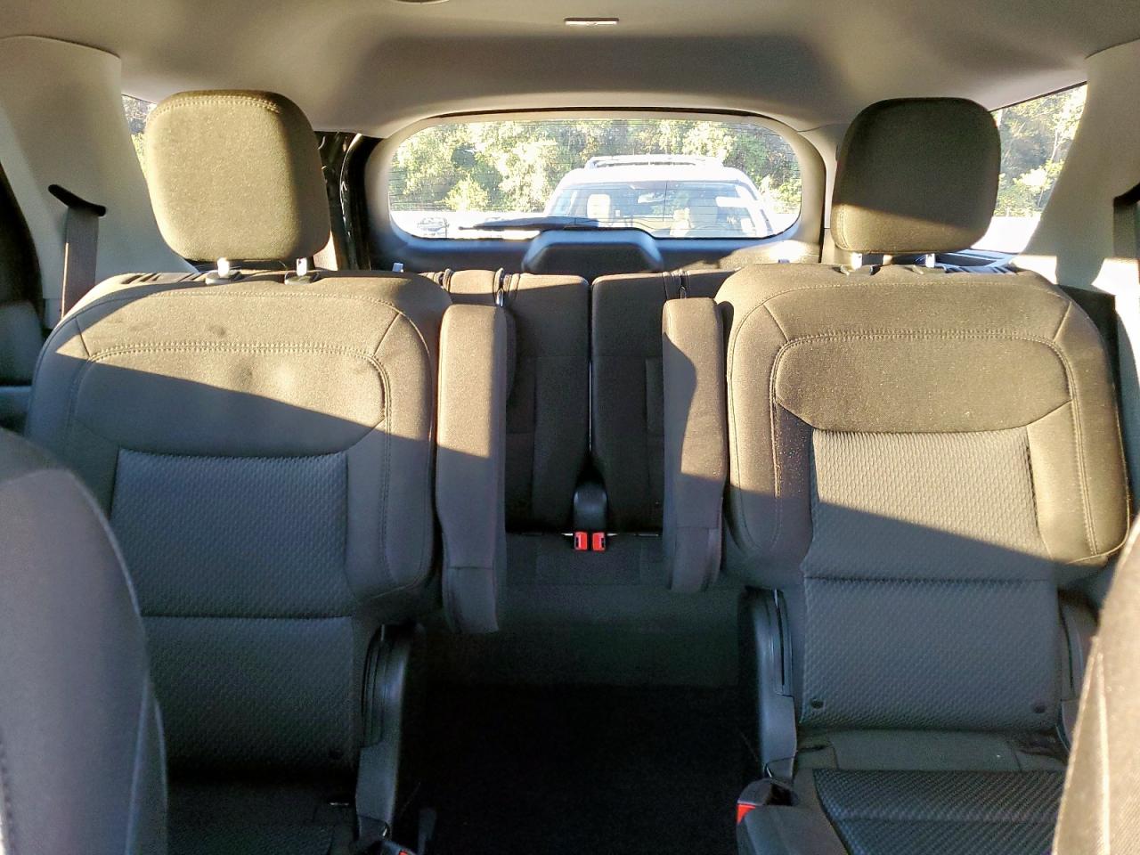 Ford Explorer Xlt Image 4