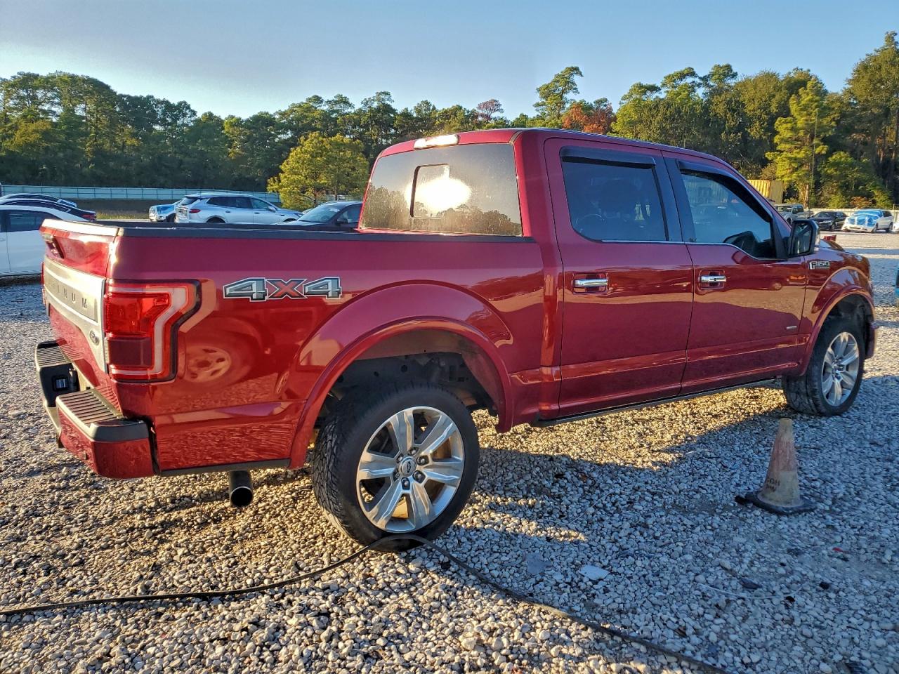 Ford F-150 Supercrew Image 3