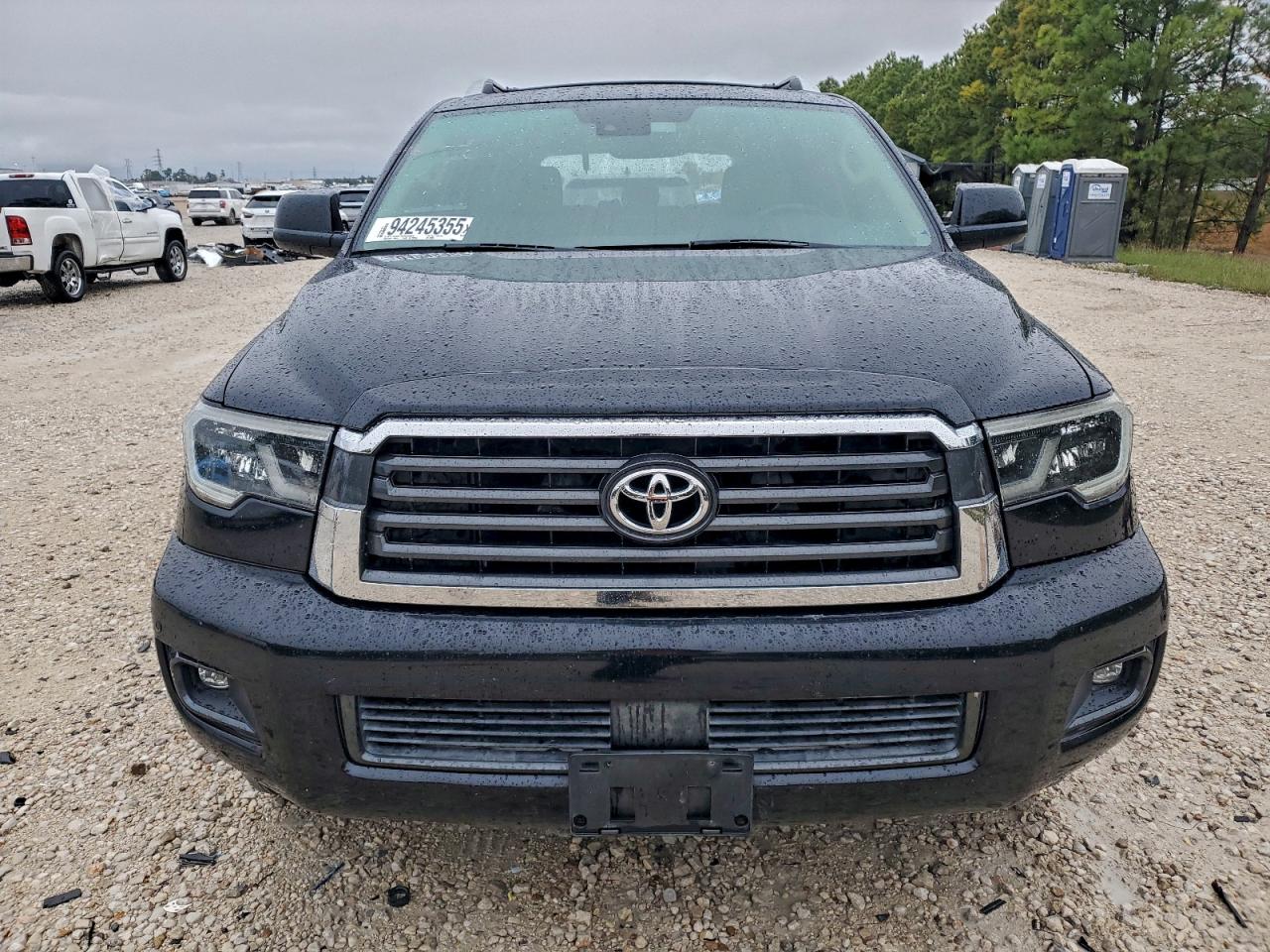 Toyota Sequoia Sr5 Image 11