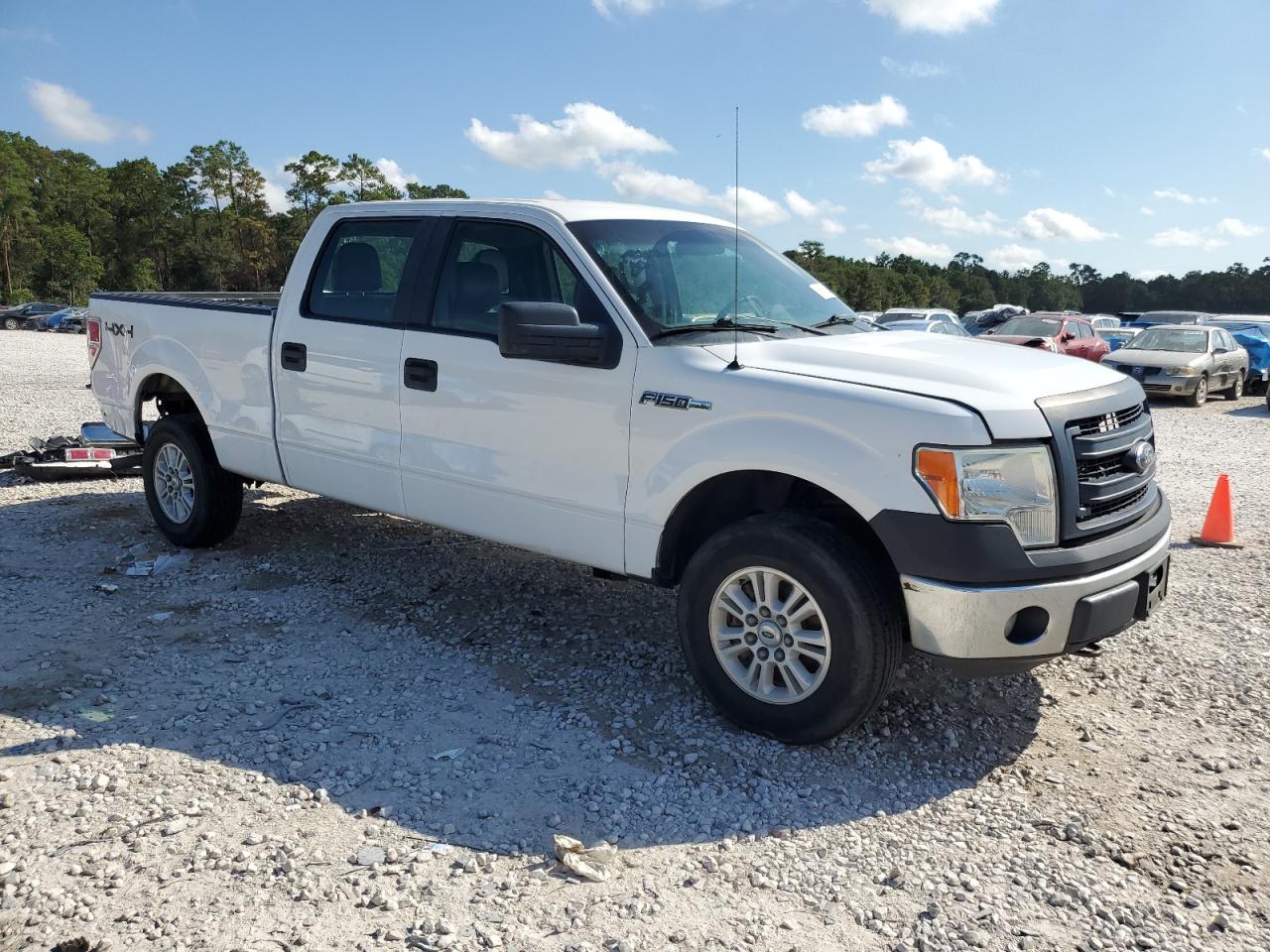 Ford F-150 Supercrew Image 11