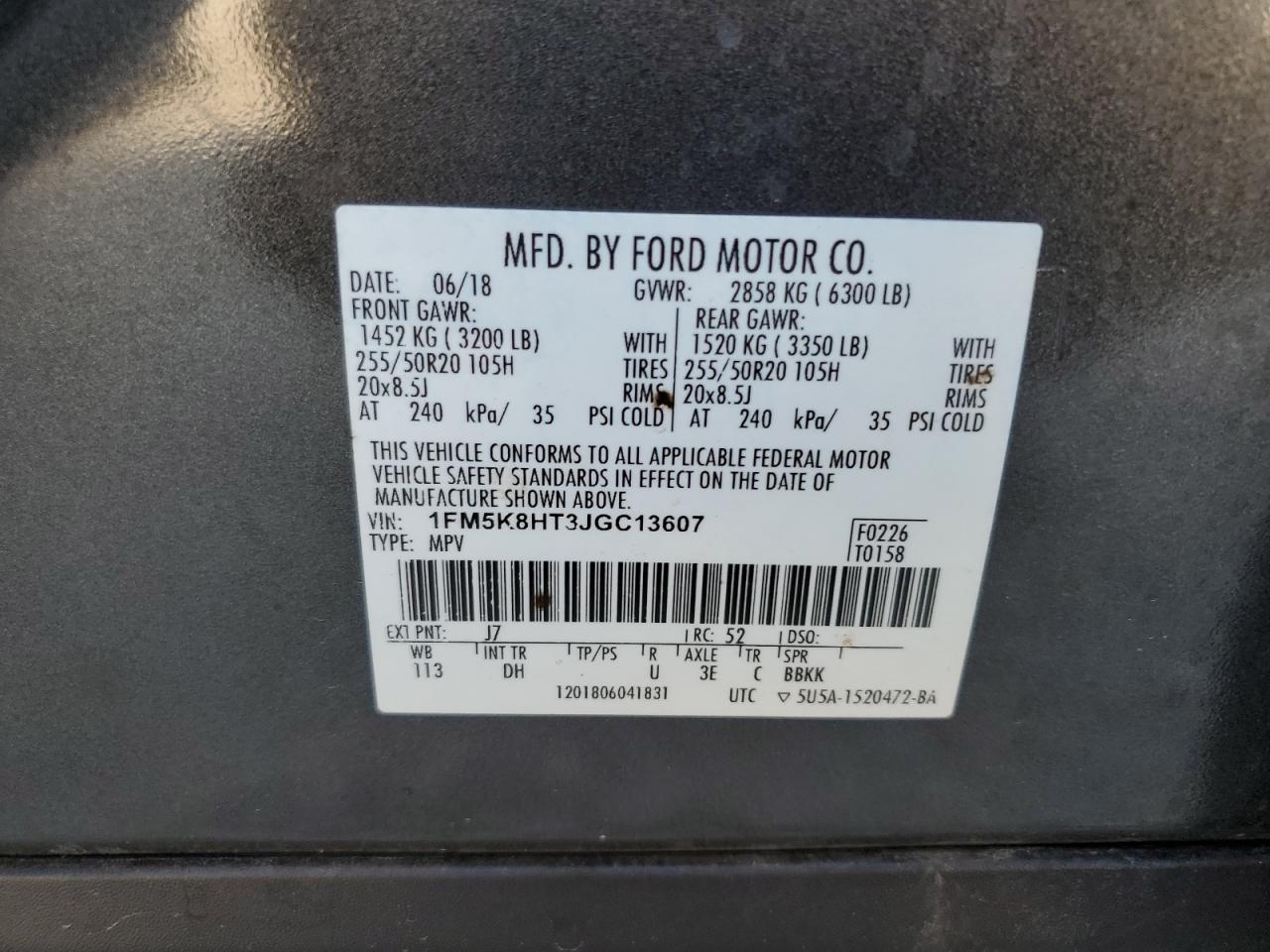 Ford Explorer Platinum Image 13