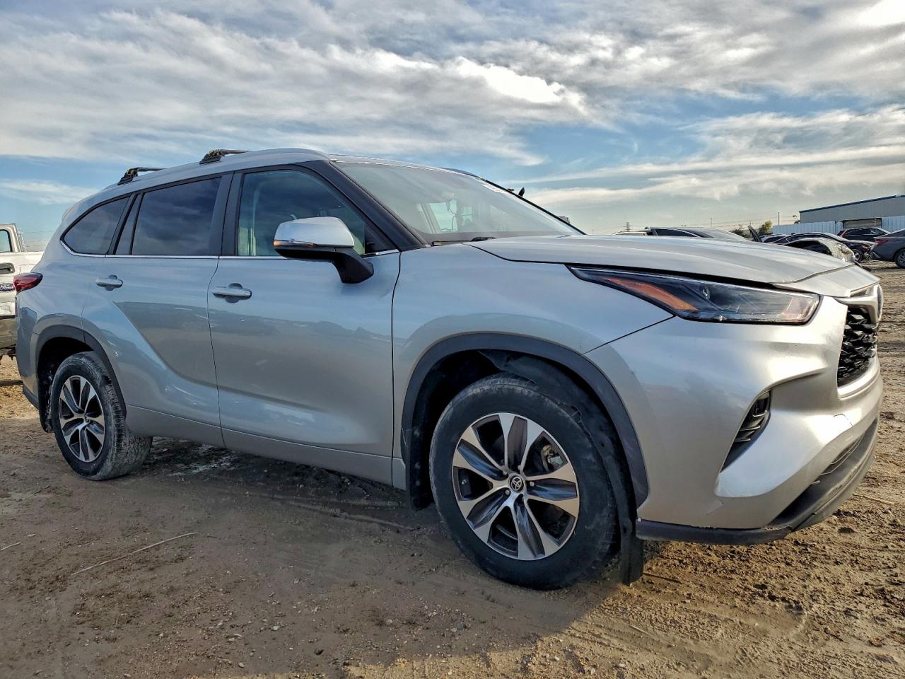 Toyota Highlander Hybrid Xle Image 9