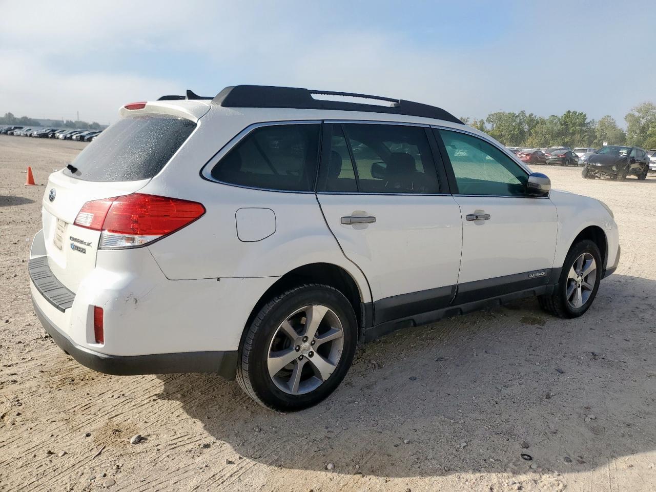 Subaru Outback 2.5i Limited Image 12