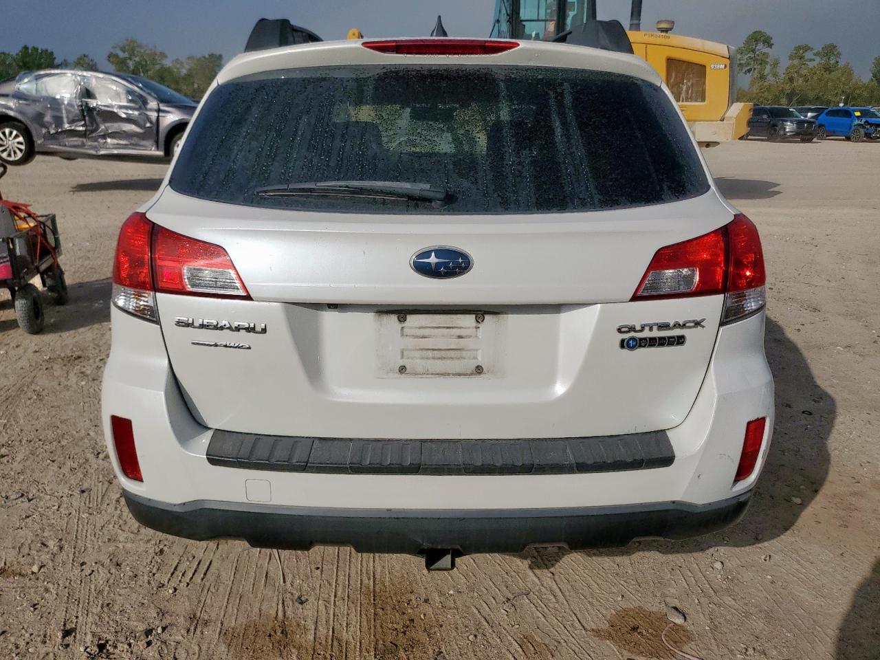 Subaru Outback 2.5i Limited Image 4