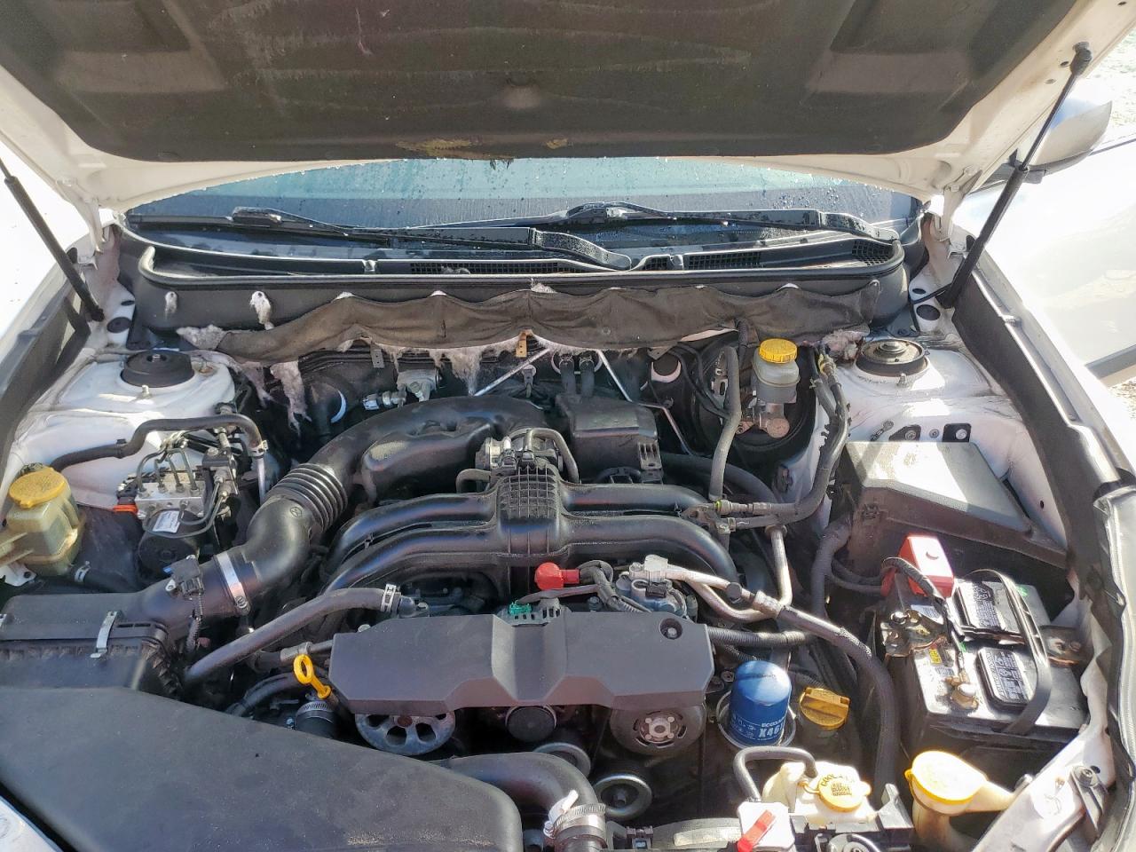 Subaru Outback 2.5i Limited Image 10