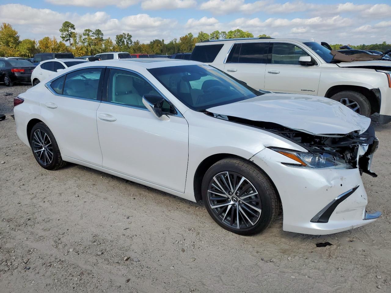 Lexus Es 250 Base Image 7