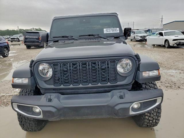 Jeep Gladiator Sport Image 3