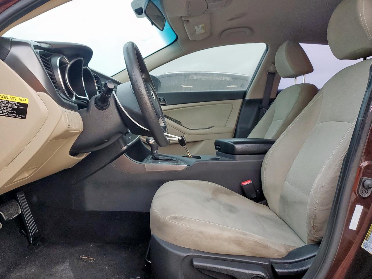 Kia Optima Lx Image 12