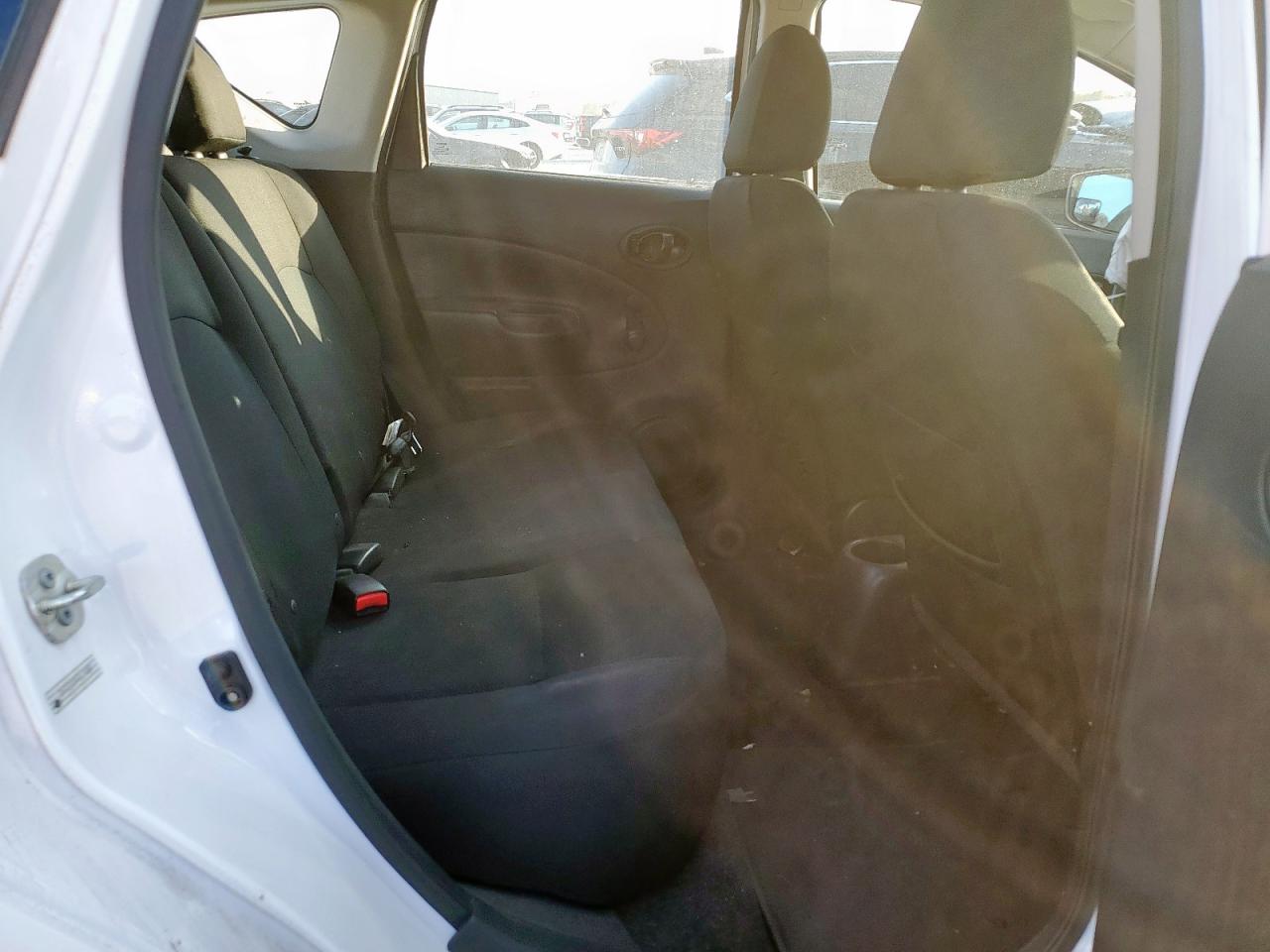 Nissan Versa S Image 11