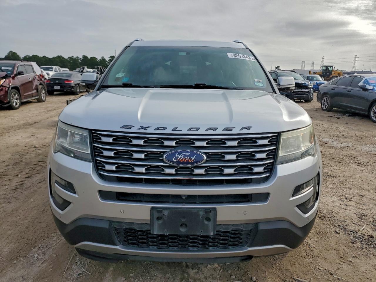 Ford Explorer Limited Image 2