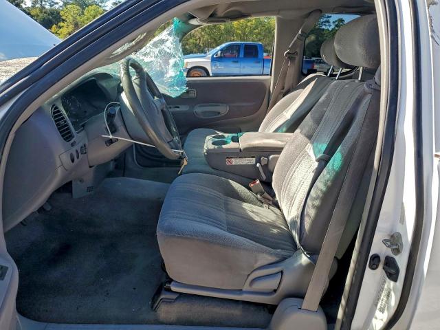 Toyota Tundra Access Cab Image 9