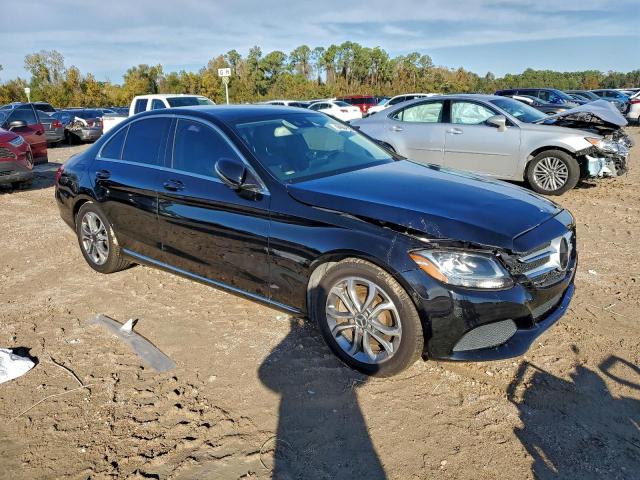 Mercedes-Benz C-Class 300 Image 2