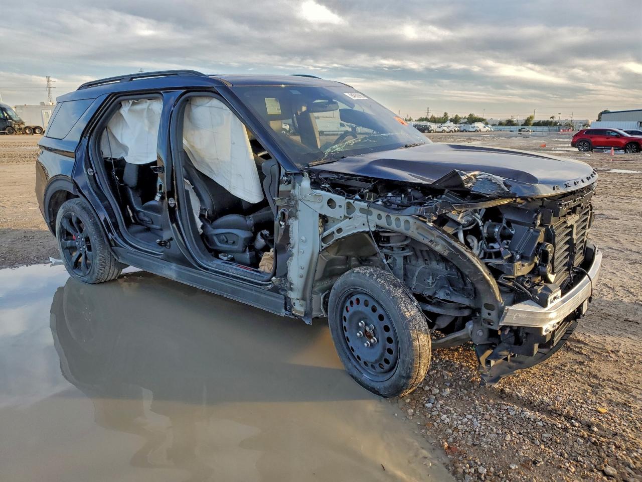 Ford Explorer St Image 4