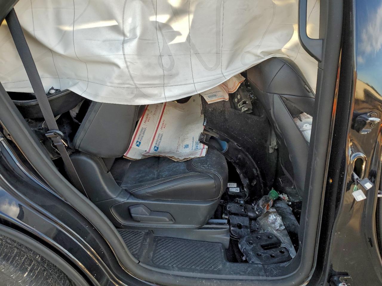 Ford Explorer St Image 9