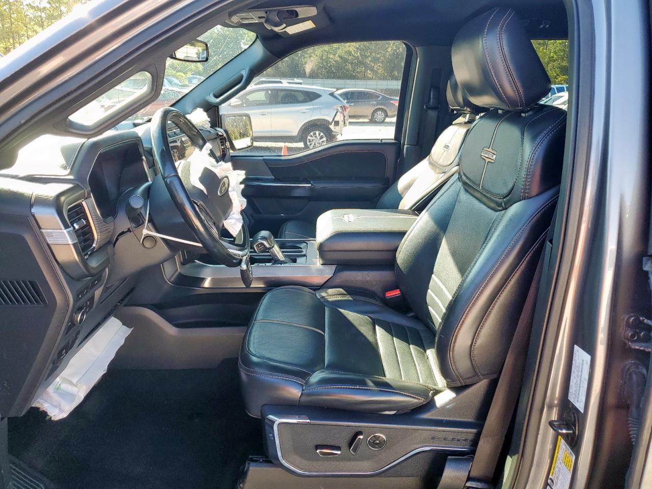 Ford F-150 Supercrew Image 6