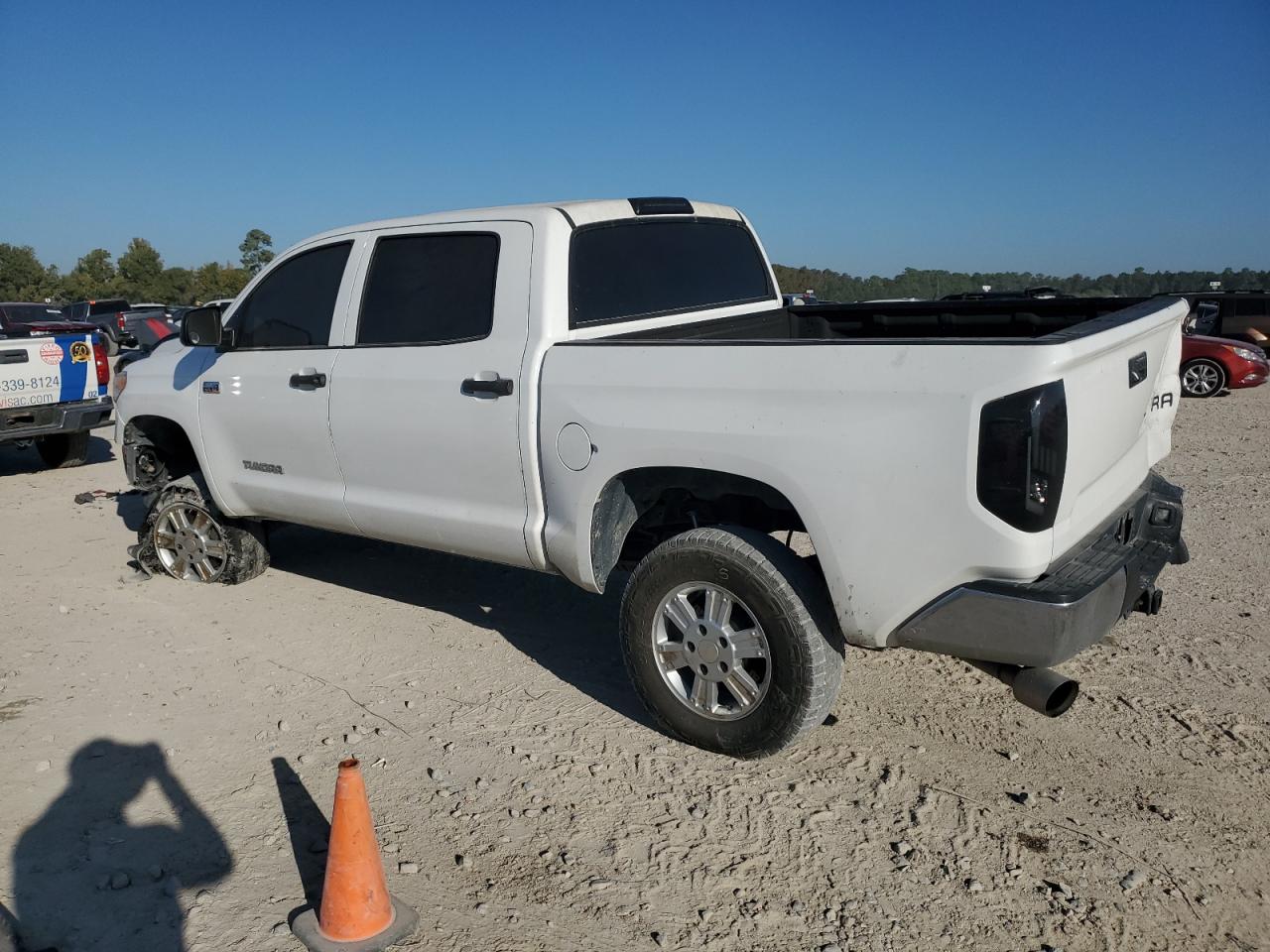 Toyota Tundra Crewmax Sr5 Image 12
