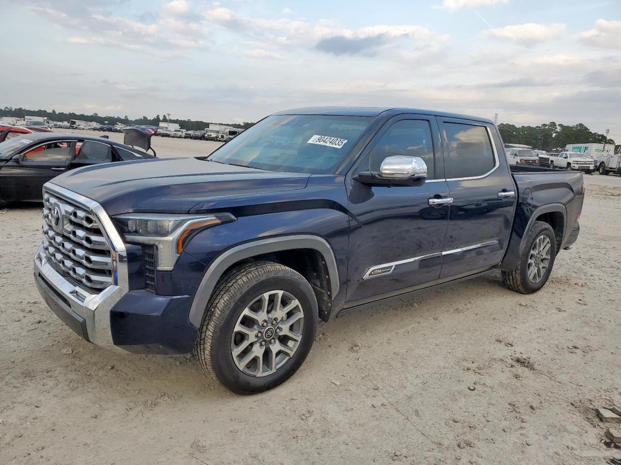 Toyota Tundra Crewmax Platinum Image 1