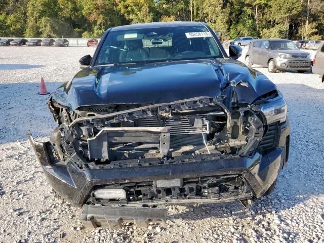 Toyota Tacoma Double Cab Image 8