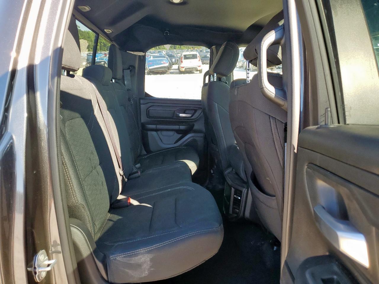 Ram 1500 Tradesman Image 7