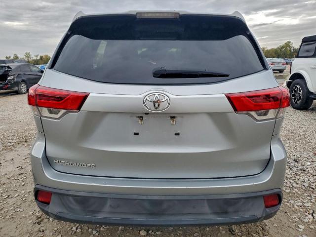 Toyota Highlander Le Image 2