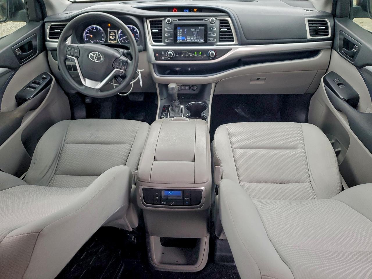 Toyota Highlander Le Image 7