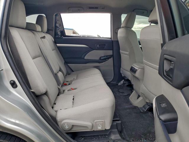 Toyota Highlander Le Image 13