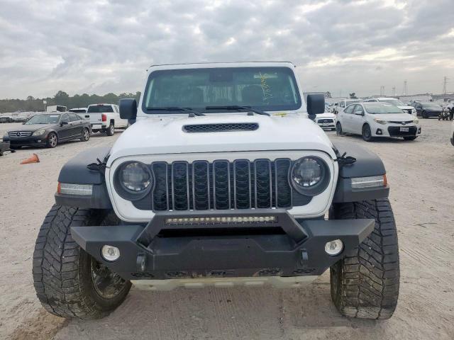 Jeep Gladiator Mojave Image 12
