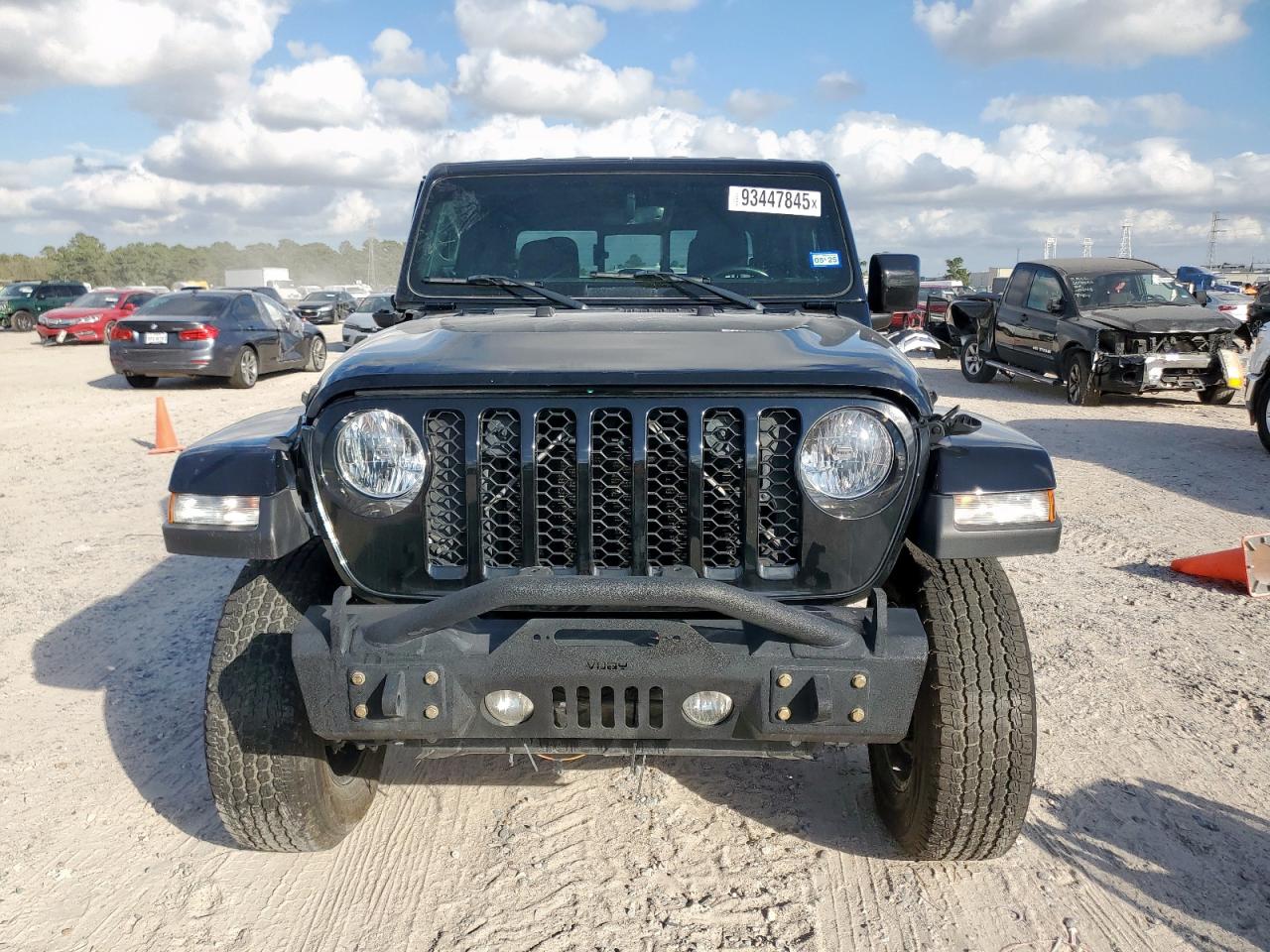 Jeep Gladiator Sport Image 11