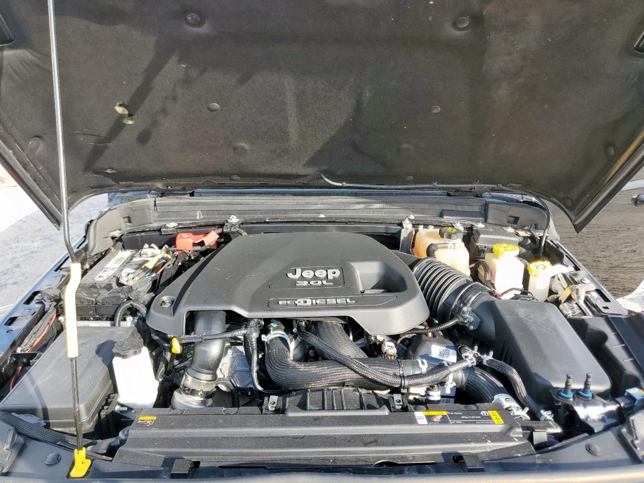 Jeep Gladiator Sport Image 2