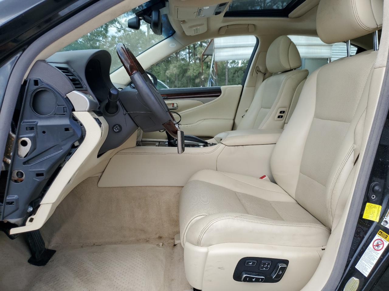 Lexus LS 460 Image 2