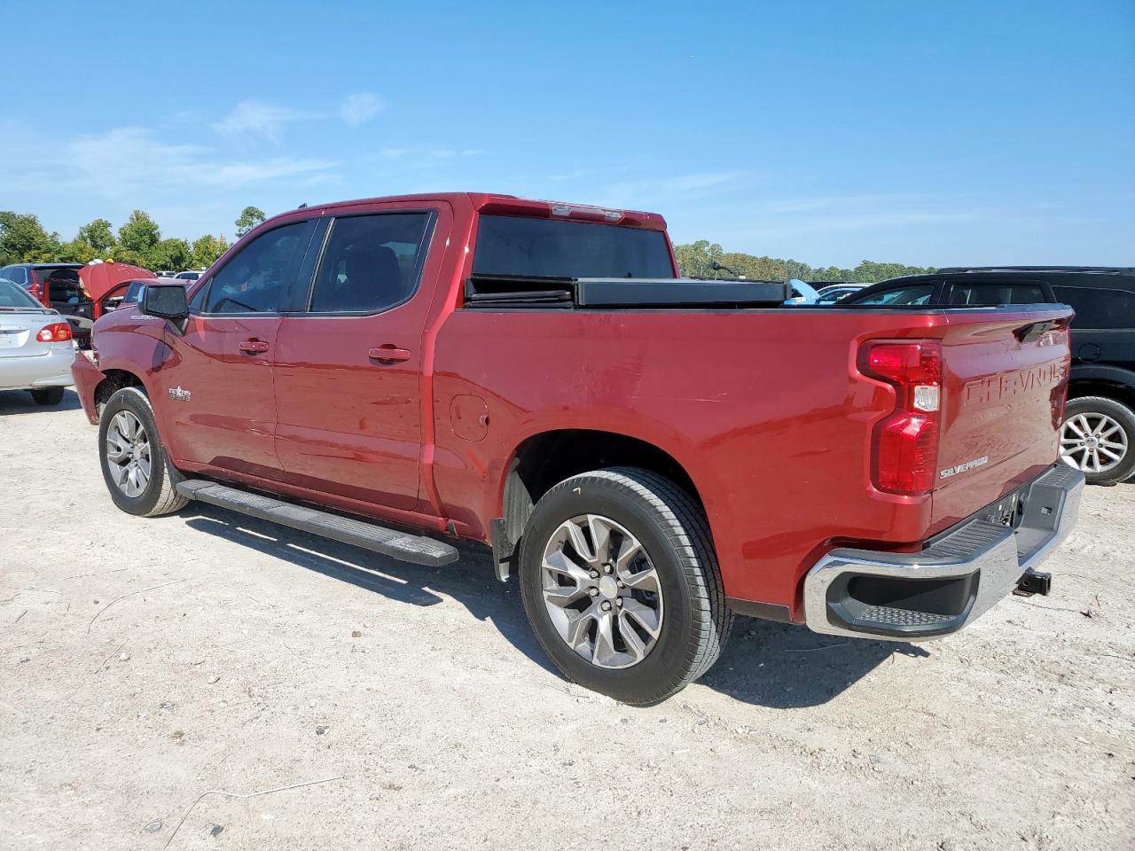 Chevrolet Silverado C1500 Lt Image 2