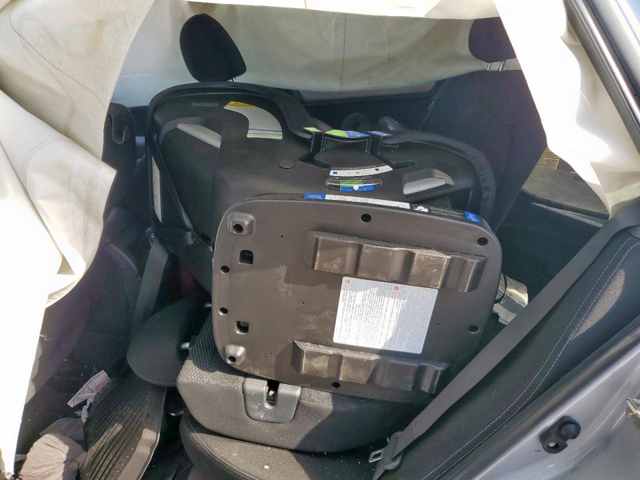 Subaru Outback 2.5i Premium Image 12