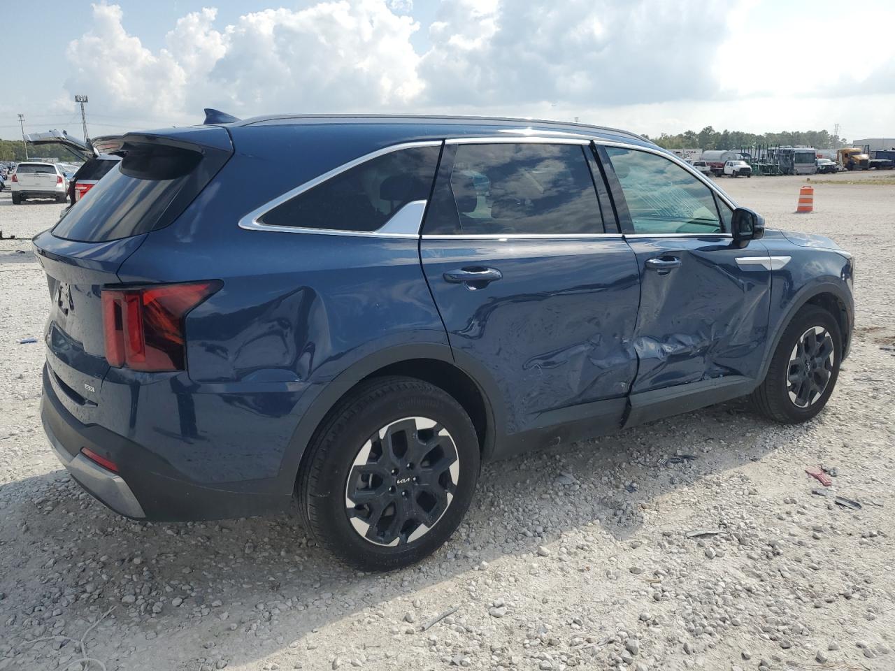 Kia Sorento S Image 13