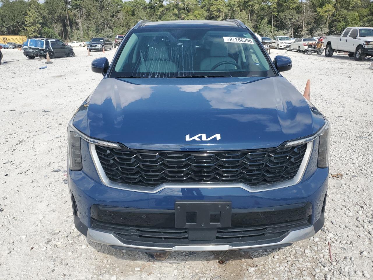 Kia Sorento S Image 4