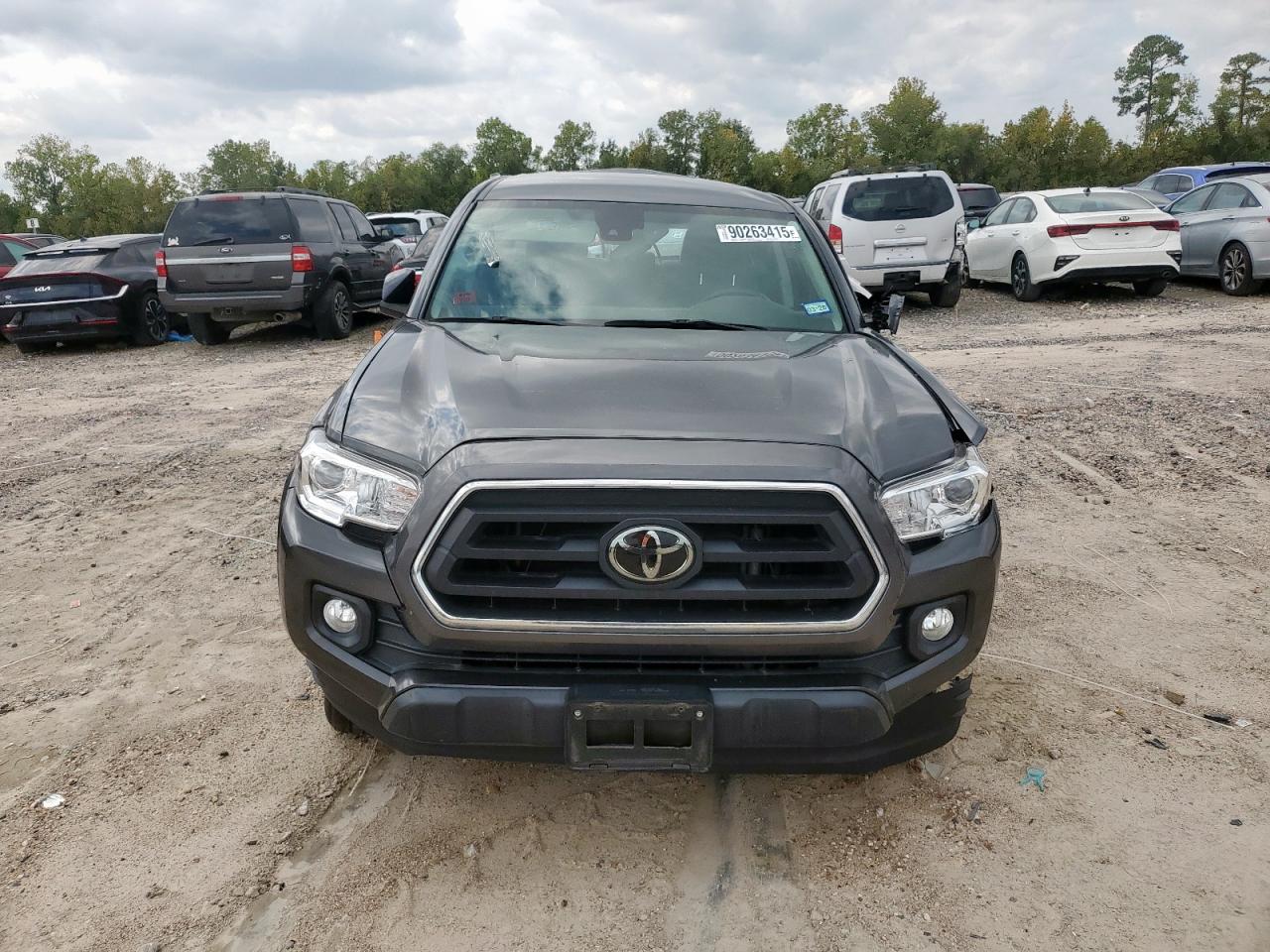 Toyota Tacoma Double Cab Image 5