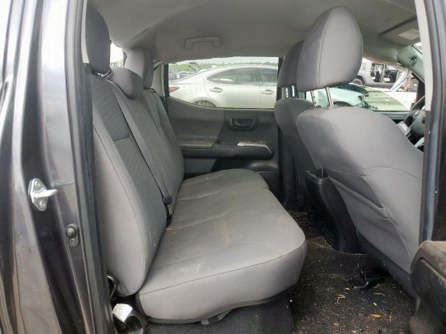 Toyota Tacoma Double Cab Image 9