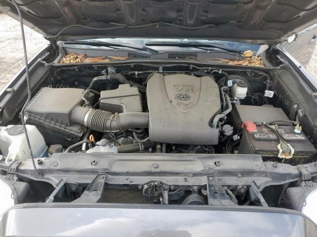 Toyota Tacoma Double Cab Image 10