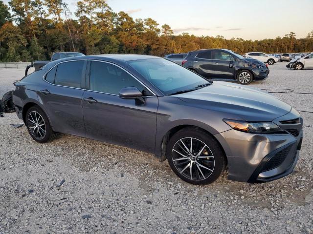 Toyota Camry Se Image 7