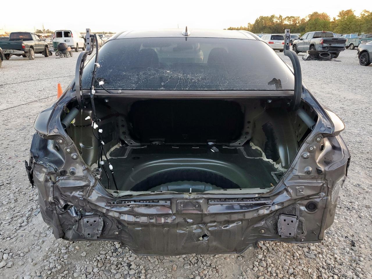 Toyota Camry Se Image 2