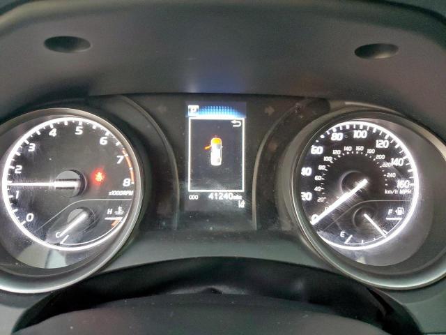 Toyota Camry Se Image 8