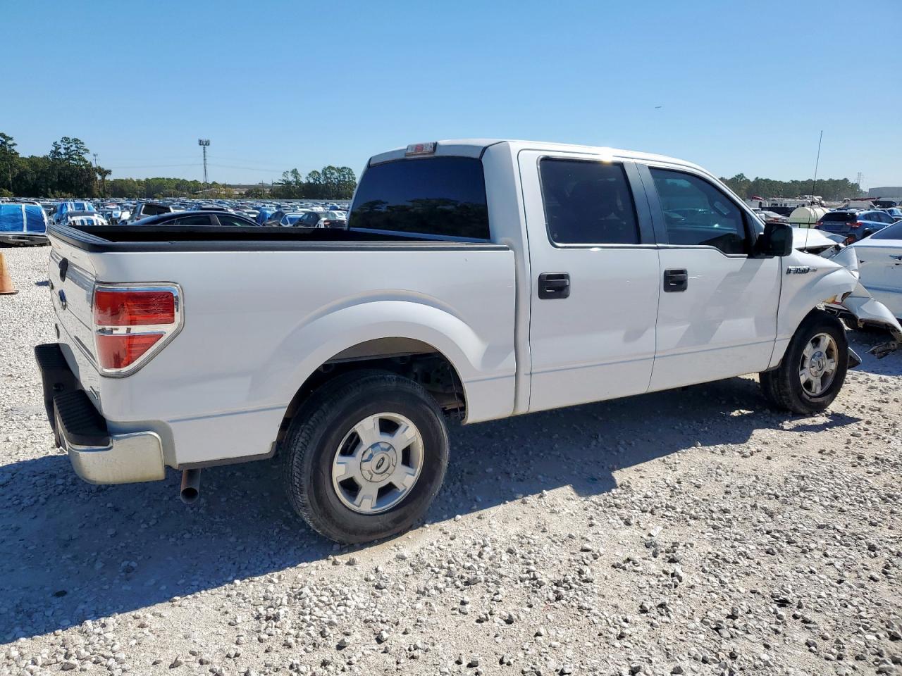 Ford F-150 Supercrew Image 2