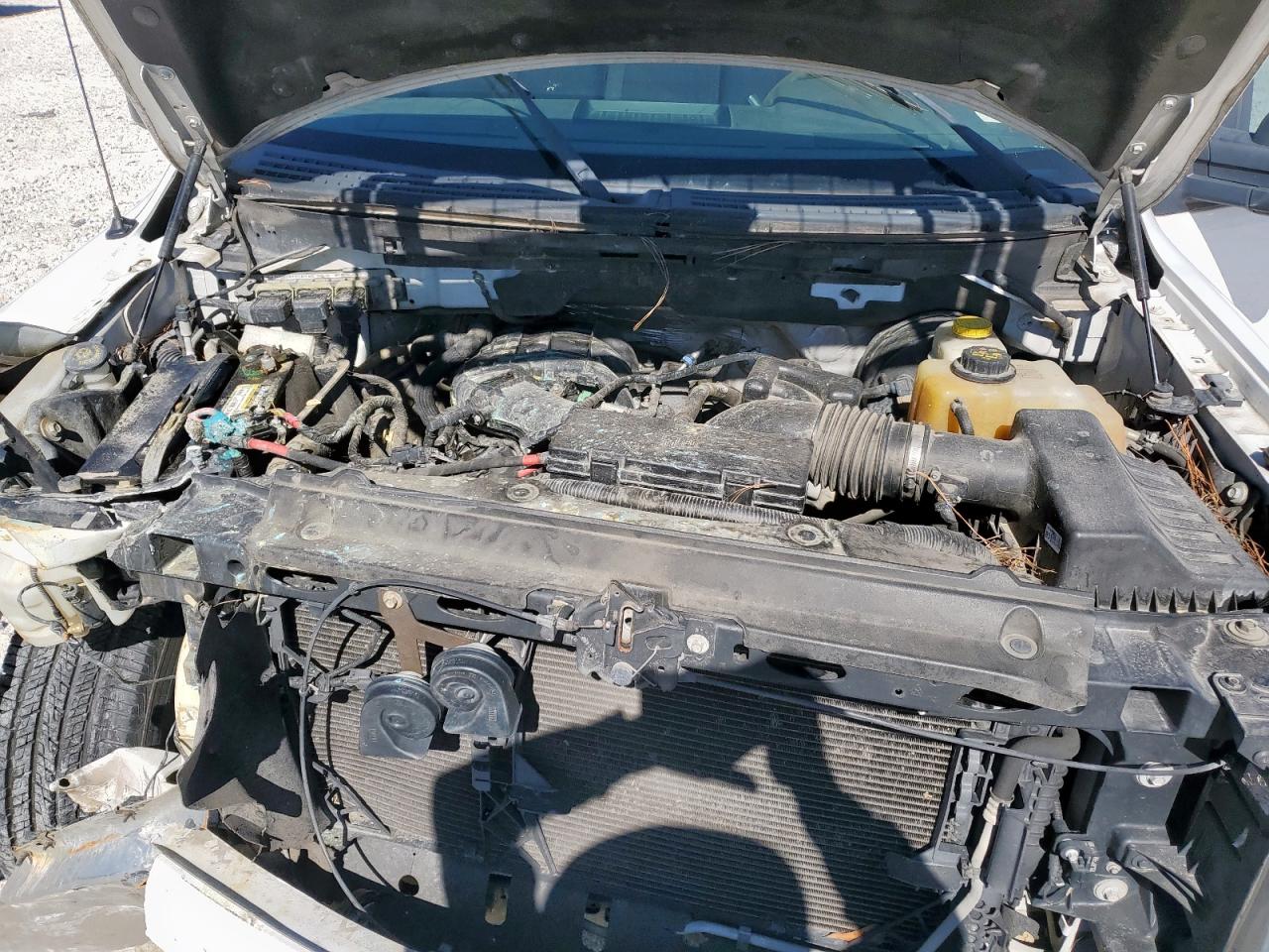 Ford F-150 Supercrew Image 8