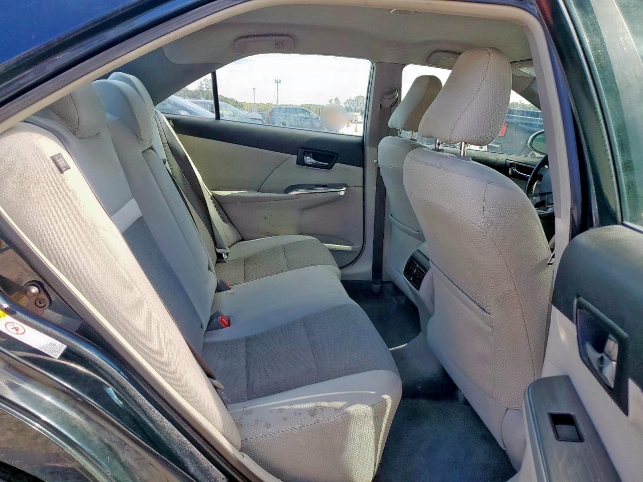 Toyota Camry Hybrid Image 2