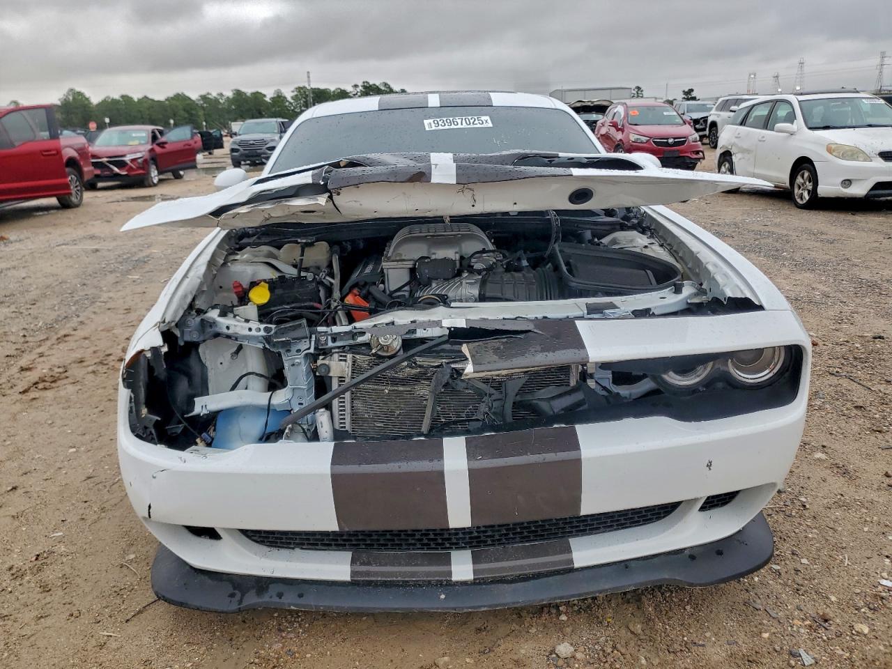 Dodge Challenger Srt Hellcat Image 11