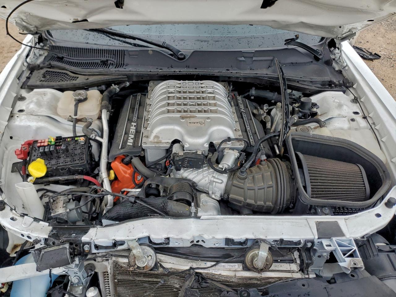 Dodge Challenger Srt Hellcat Image 10