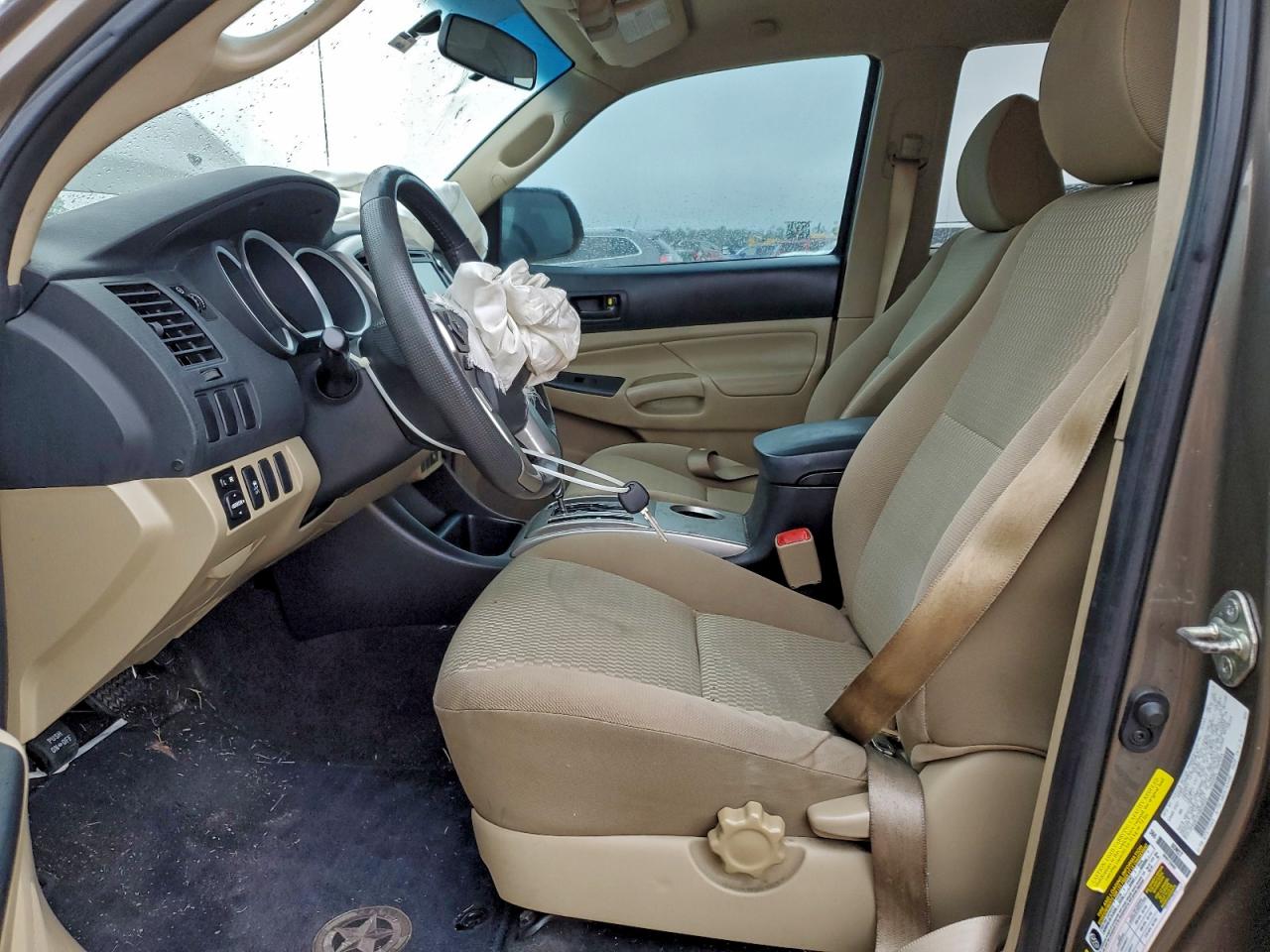 Toyota Tacoma Double Cab Image 5